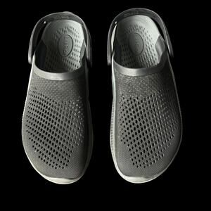 Crocs Shoes Mens Size 10 W12 Gray Black LiteRide Slip On Comfort Clogs Foam
